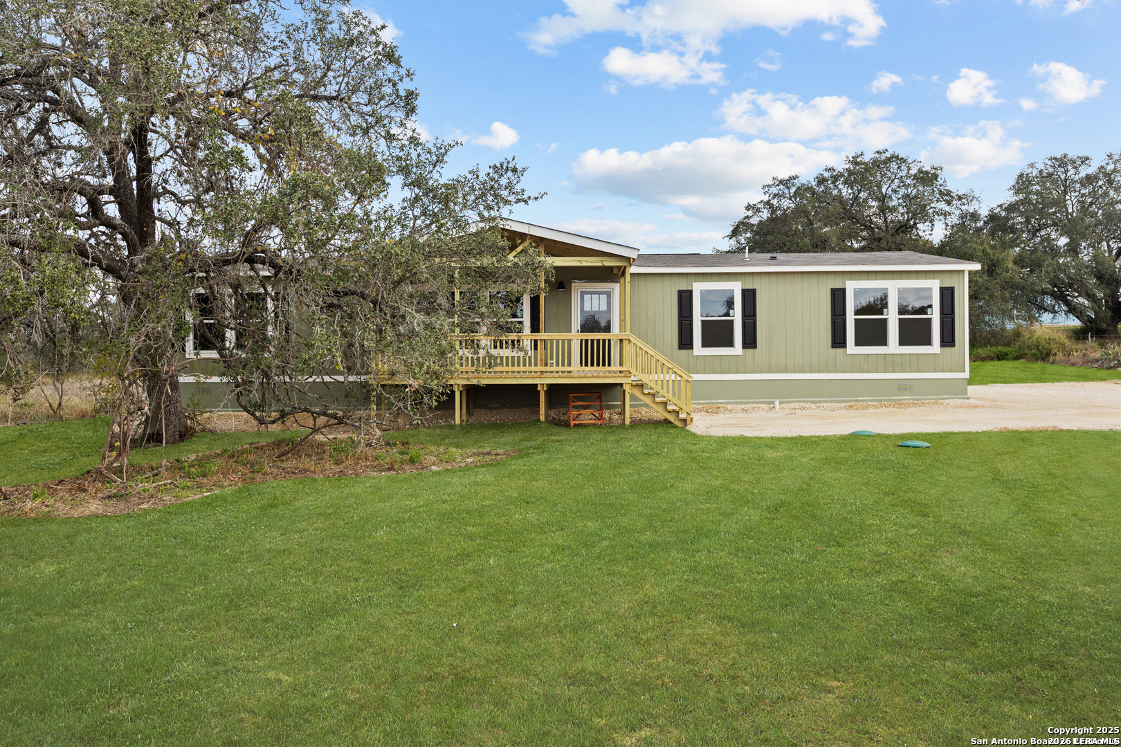 2711 Fm 1332 Jourdanton TX 78026