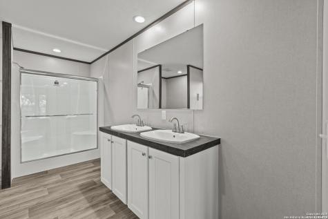 2711 Fm 1332 Jourdanton TX 78026