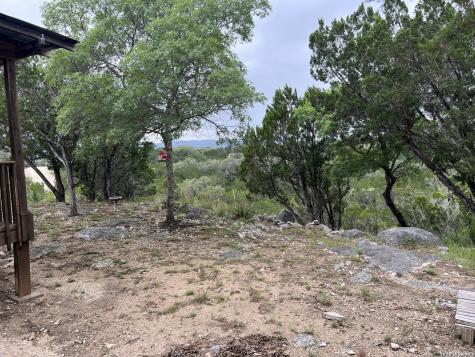 333 Spanish Oak Bandera TX 78003