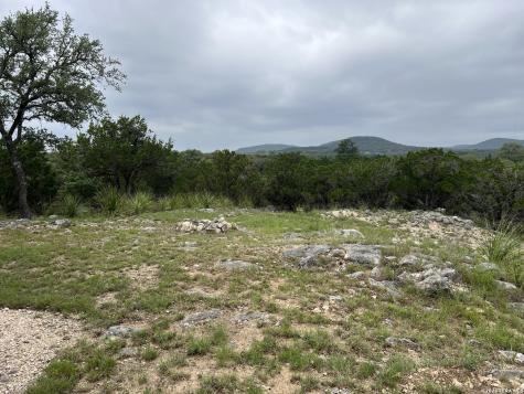 333 Spanish Oak Bandera TX 78003