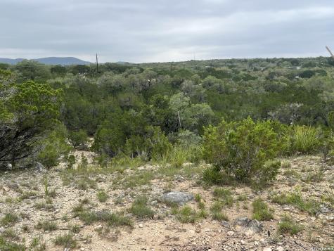 333 Spanish Oak Bandera TX 78003