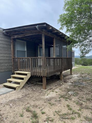333 Spanish Oak Bandera TX 78003