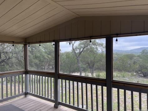 333 Spanish Oak Bandera TX 78003