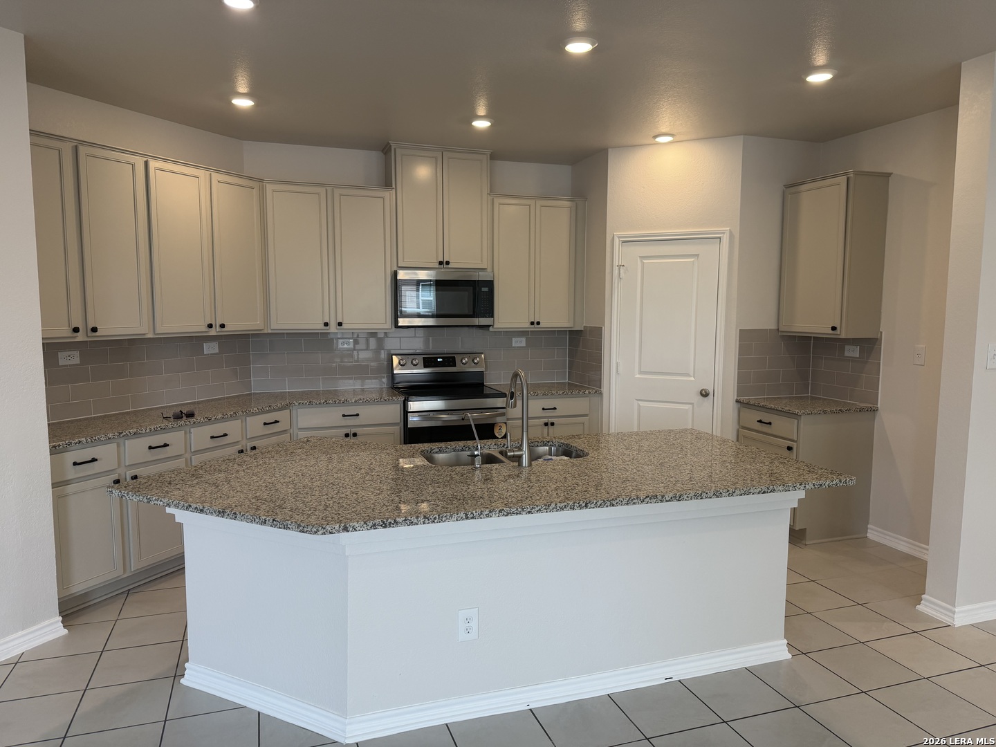 3359 Old Almonte Drive San Antonio TX 78224