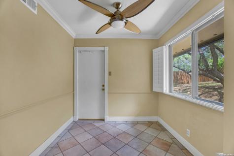 615 Serenade Drive San Antonio TX 78216