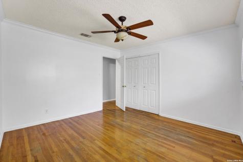 615 Serenade Drive San Antonio TX 78216