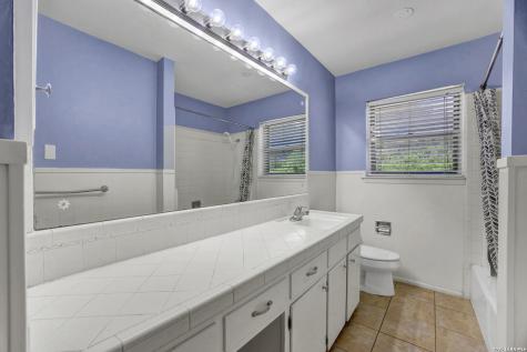 615 Serenade Drive San Antonio TX 78216