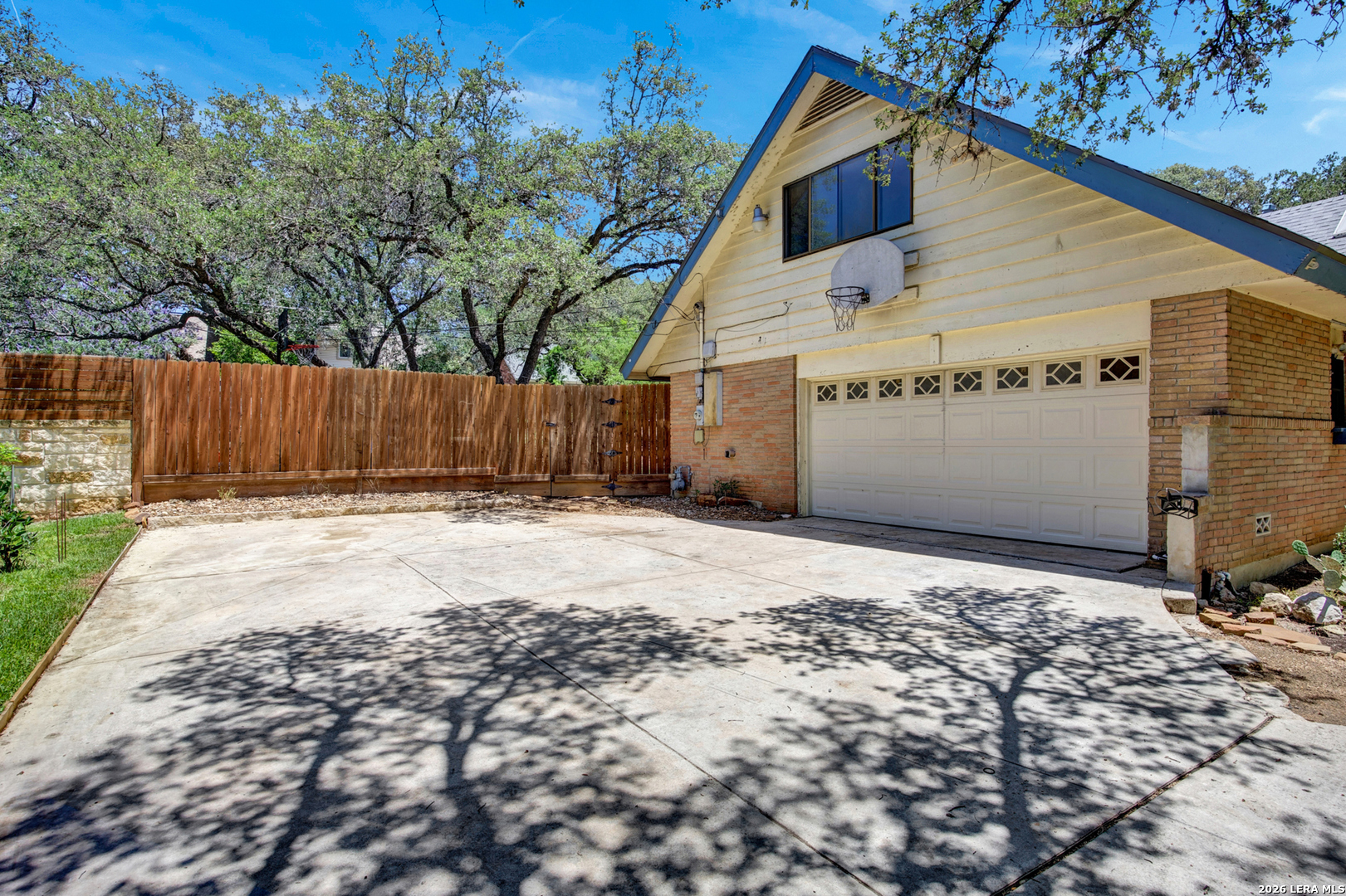 615 Serenade Drive San Antonio TX 78216