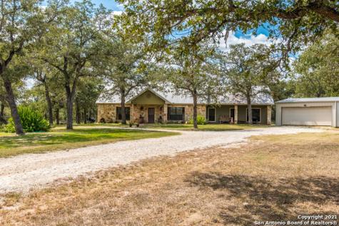 3641 Cross Road Kingsbury TX 78638