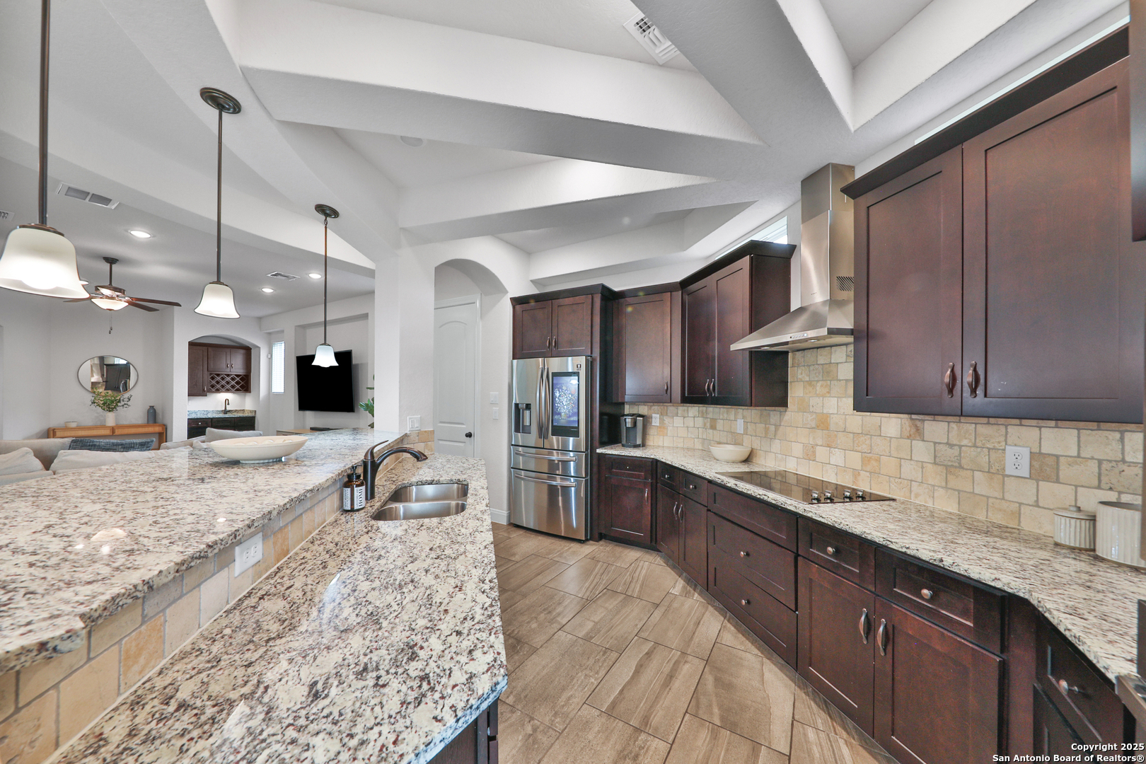 6514 Comanche Post San Antonio TX 78233