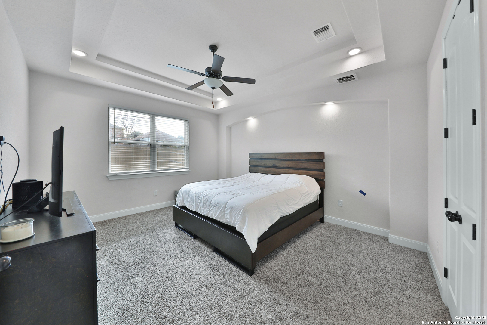 6514 Comanche Post San Antonio TX 78233