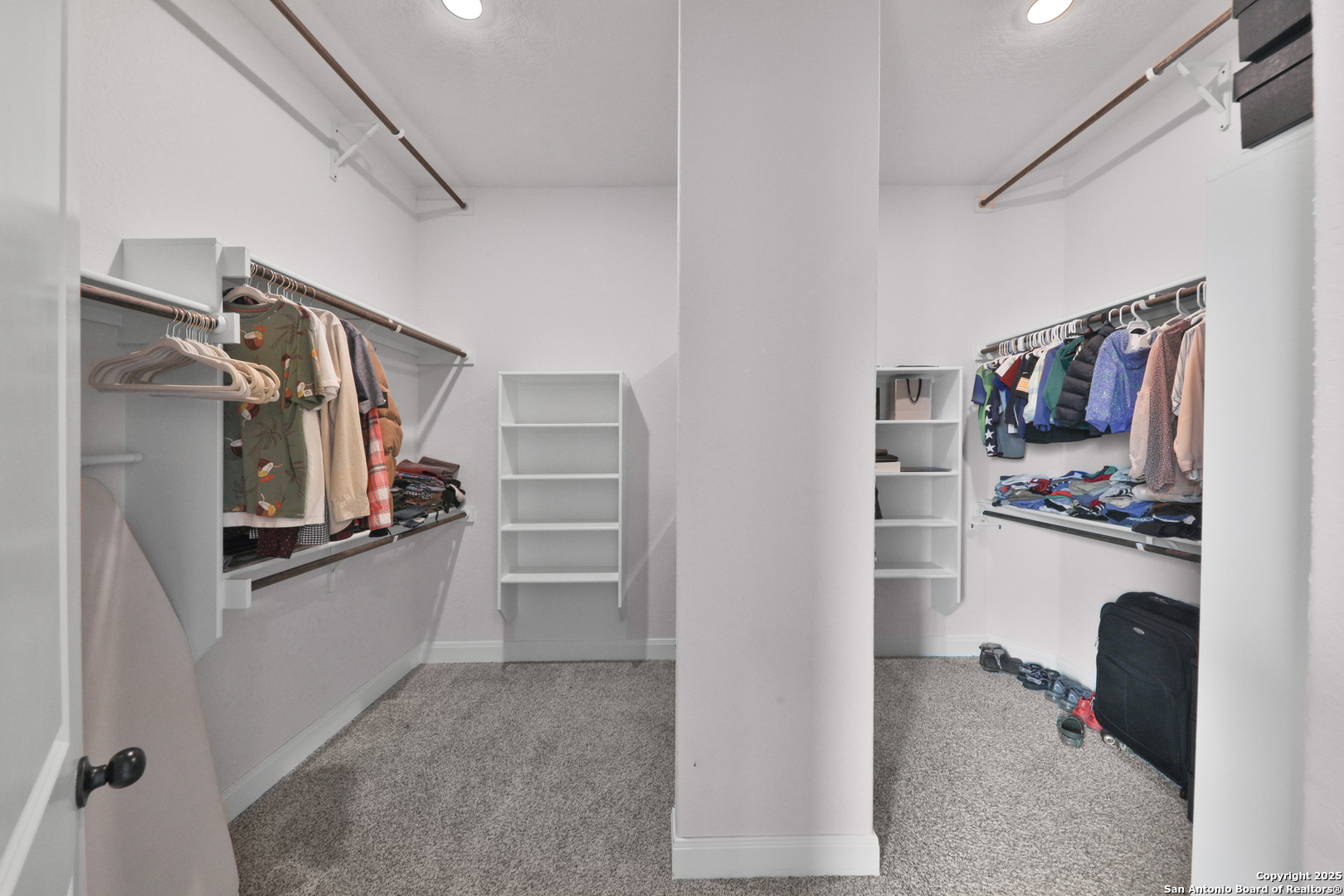 6514 Comanche Post San Antonio TX 78233