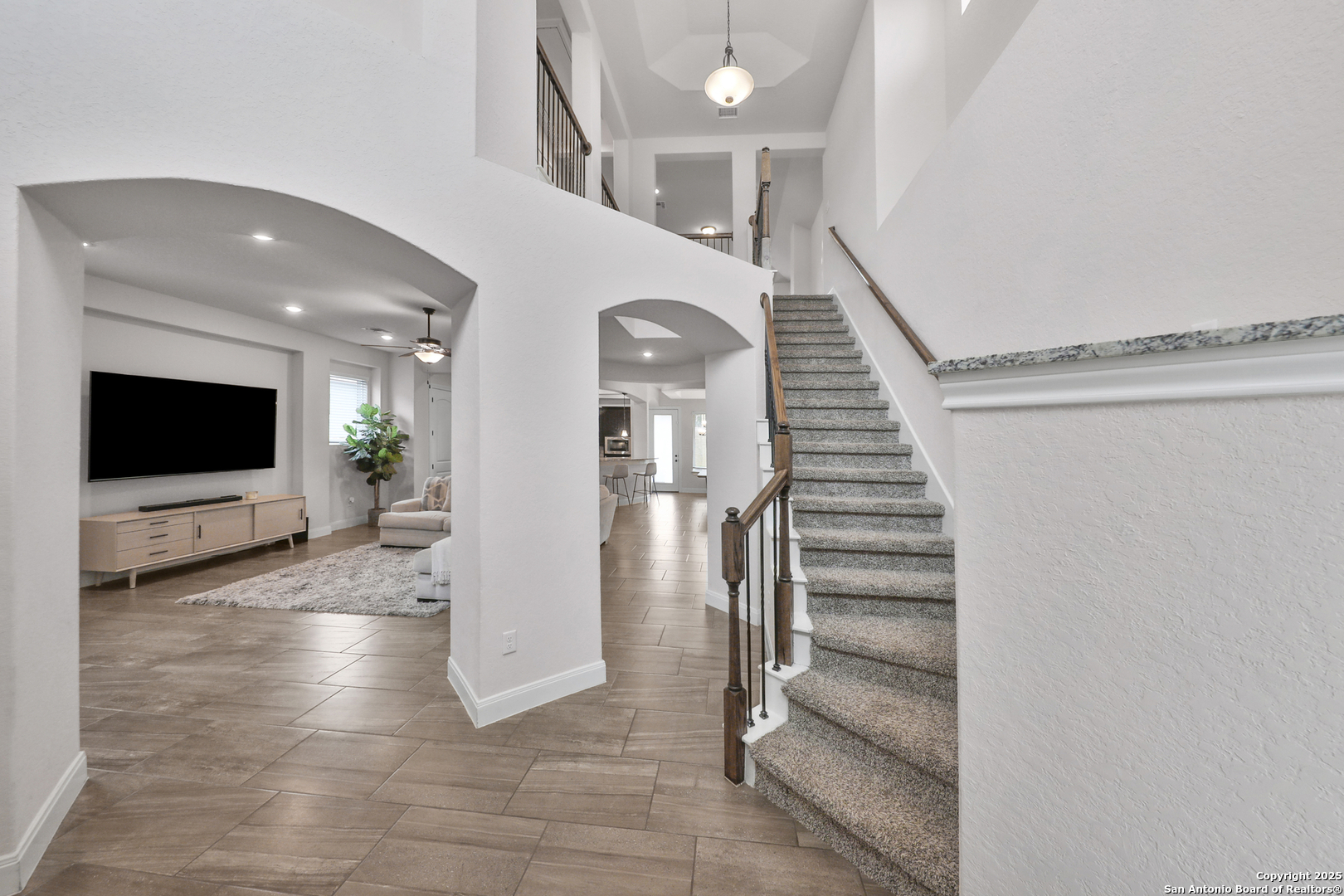 6514 Comanche Post San Antonio TX 78233