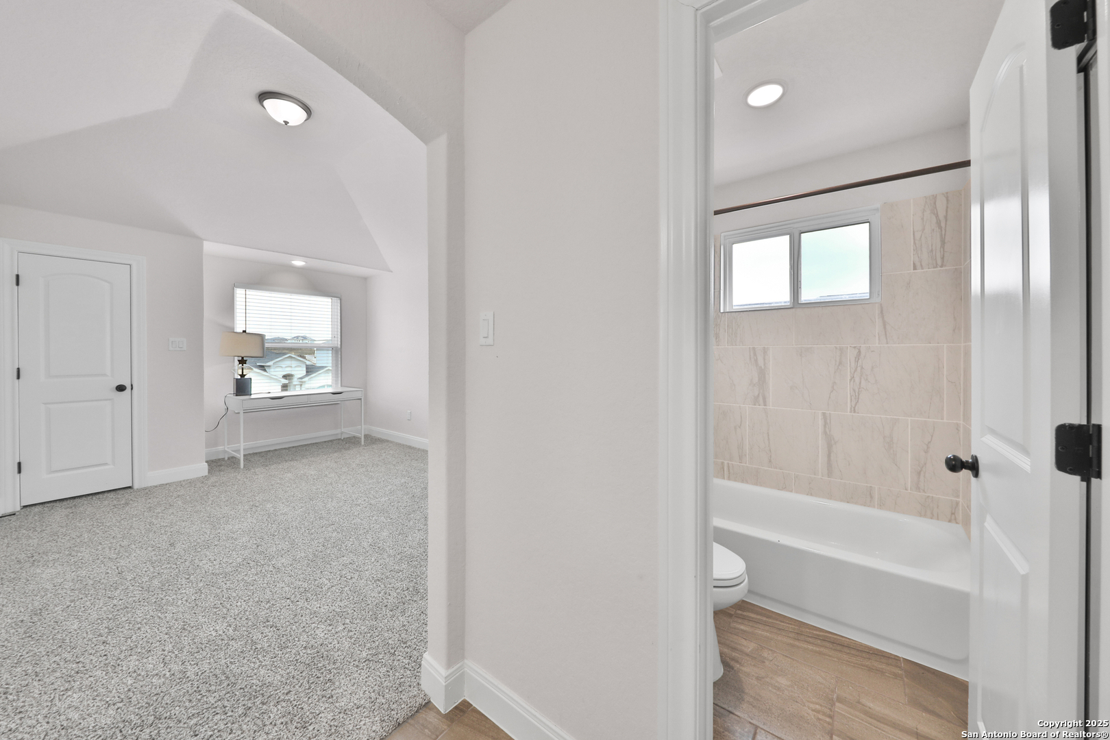 6514 Comanche Post San Antonio TX 78233