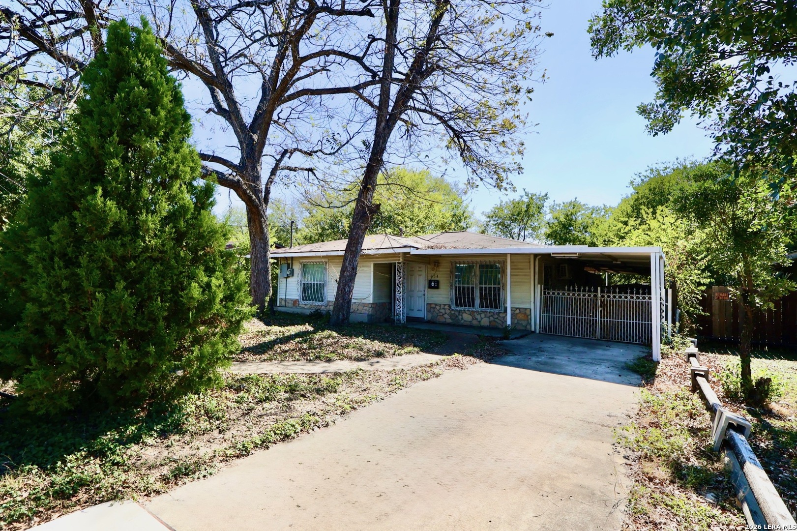 654 Ellor Drive San Antonio TX 78228