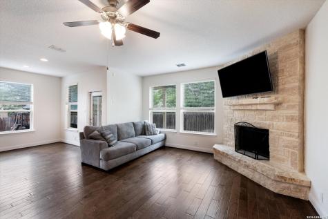 1648 Sun Ledge Way New Braunfels TX 78130