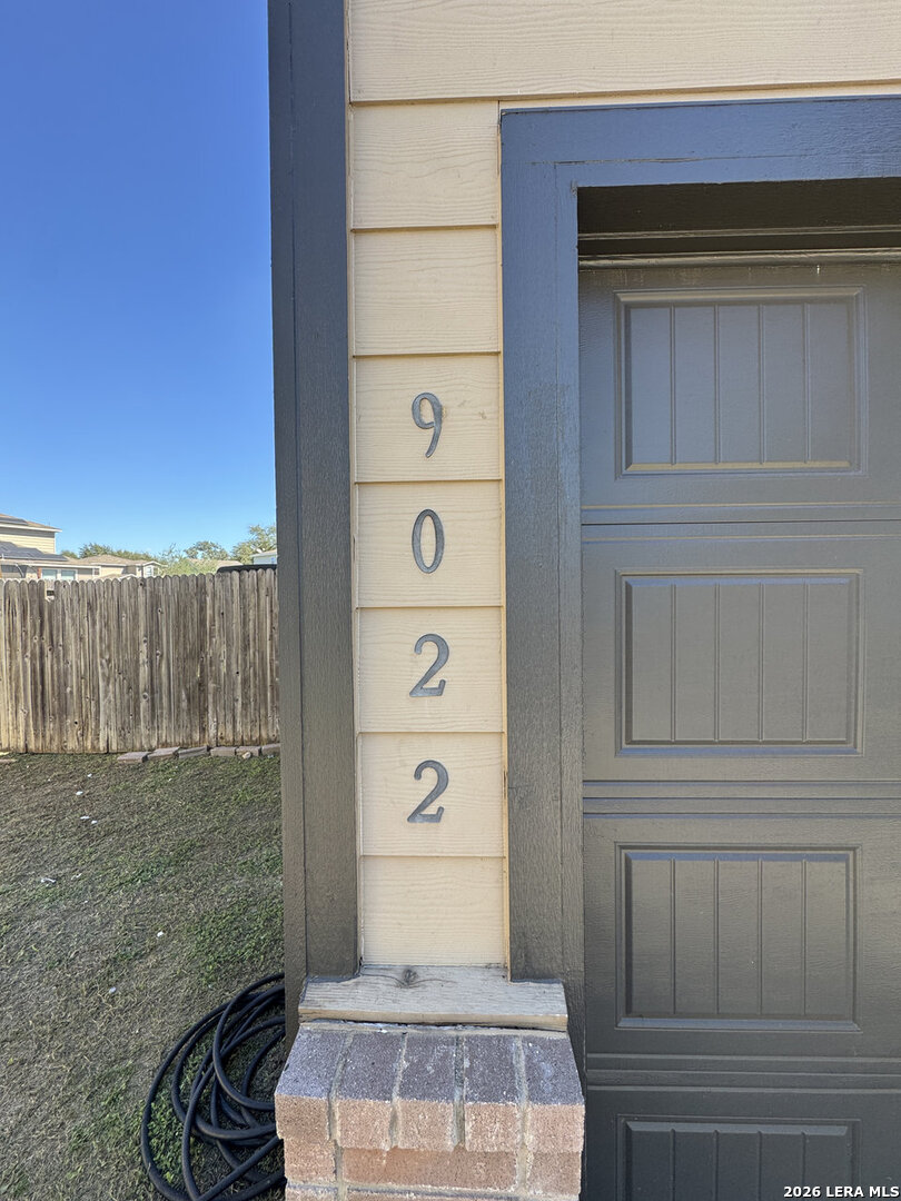9022 Walking Creek San Antonio TX 78254