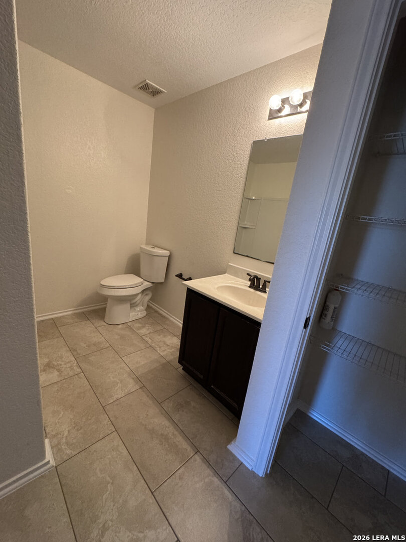 9022 Walking Creek San Antonio TX 78254