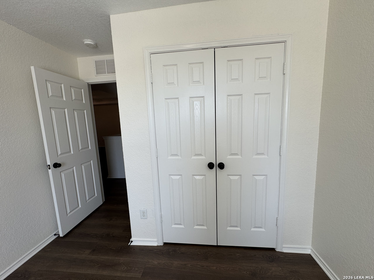 9022 Walking Creek San Antonio TX 78254