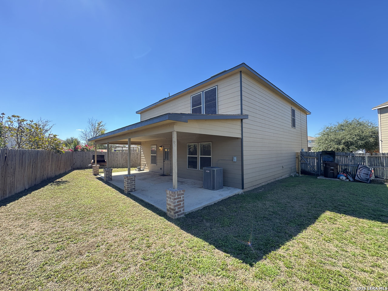9022 Walking Creek San Antonio TX 78254