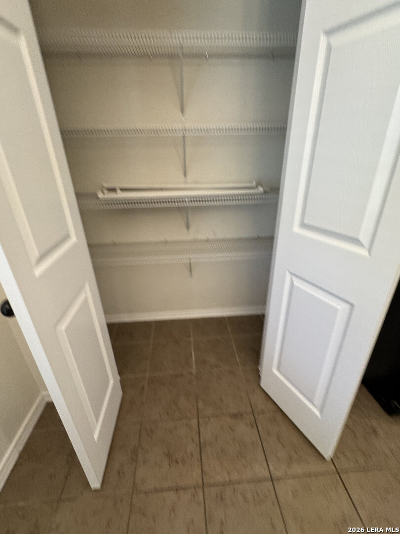 9022 Walking Creek San Antonio TX 78254