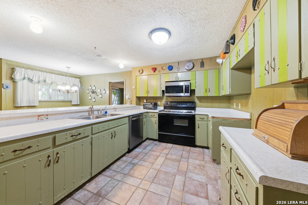 210 Kimberly Drive Universal City TX 78148