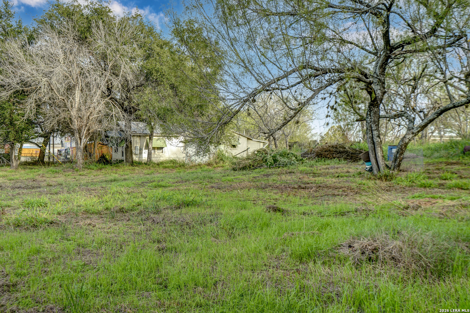 17770 Interstate 35 S Lytle TX 78052