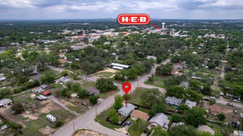 411 W Calera Uvalde TX 78801
