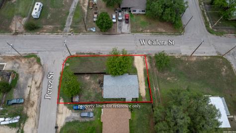 411 W Calera Uvalde TX 78801