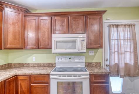 411 W Calera Uvalde TX 78801