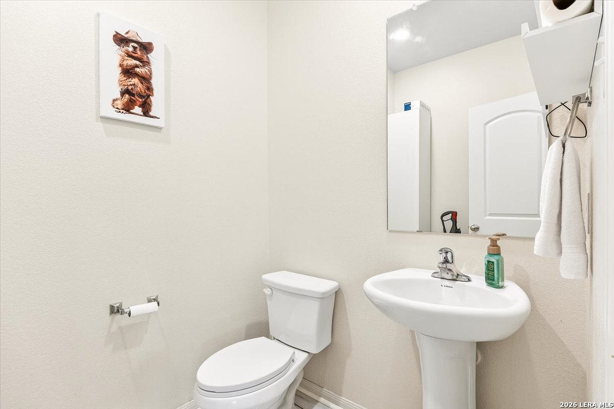 10930 Monterey Pike Converse TX 78109
