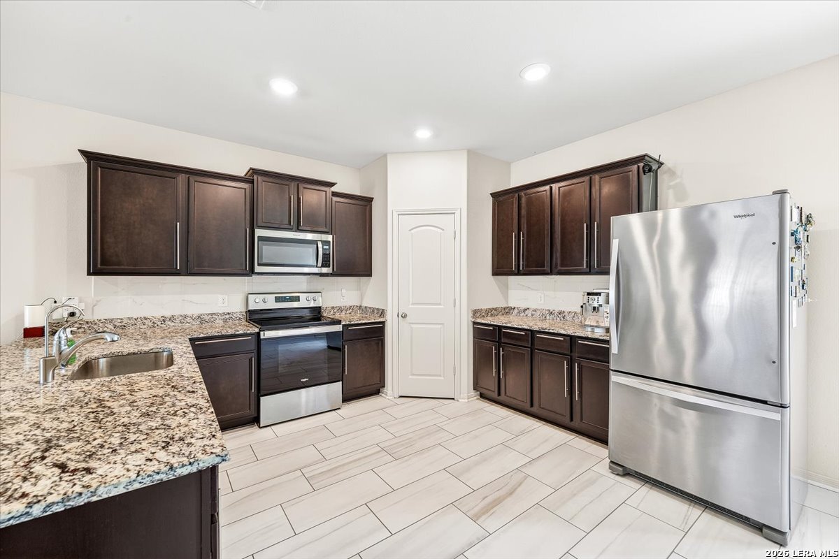 10930 Monterey Pike Converse TX 78109