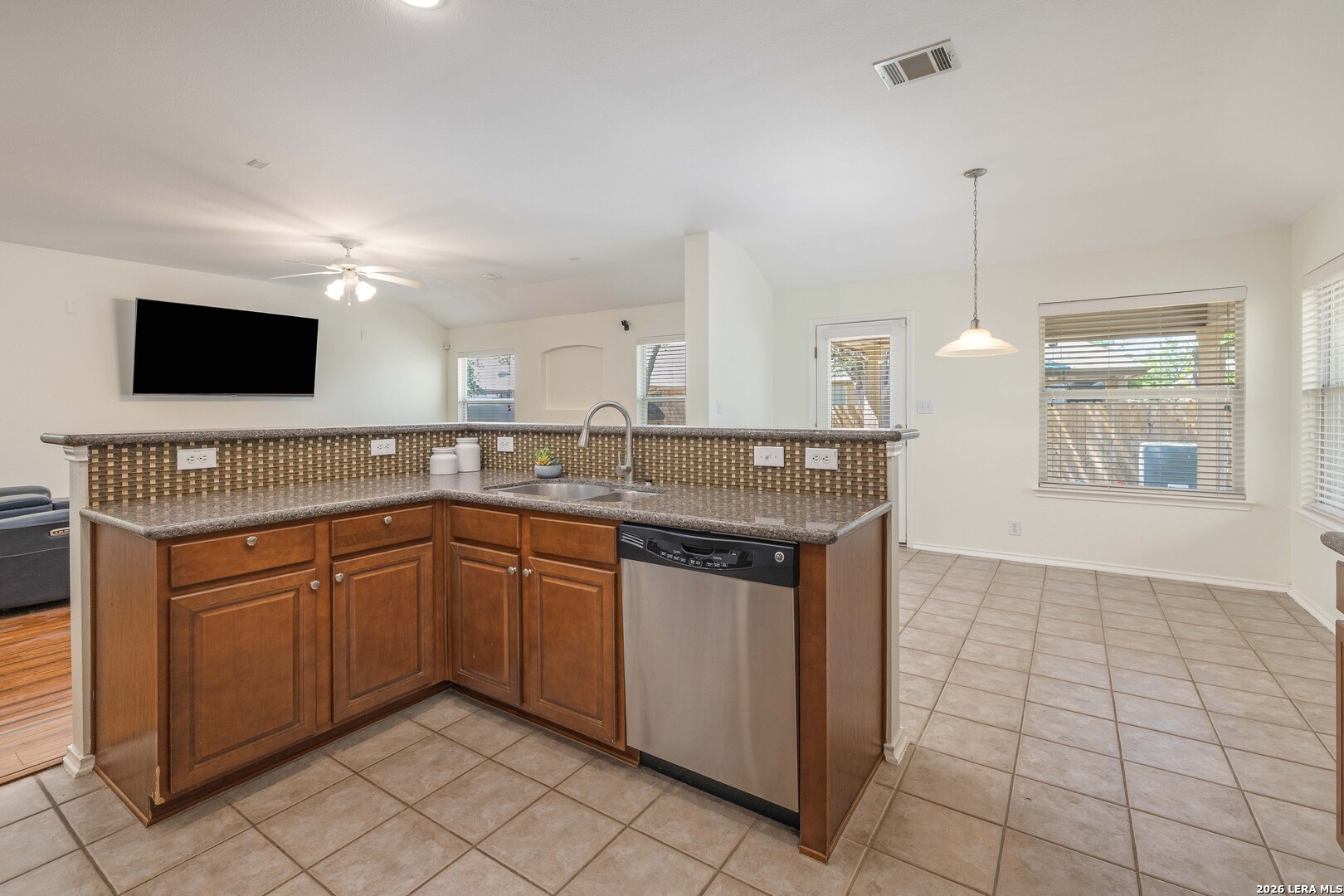 8927 Liberty View Converse TX 78109
