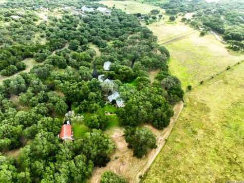 122 Woodland Ranch Road Boerne TX 78015