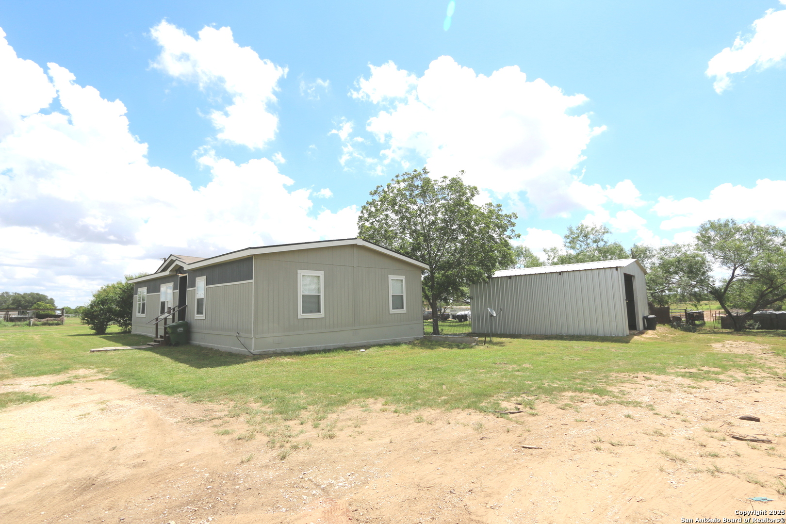 7510 Pittman Road Adkins TX 78101