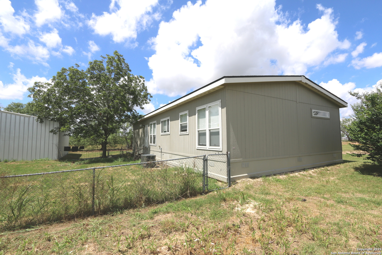 7510 Pittman Road Adkins TX 78101
