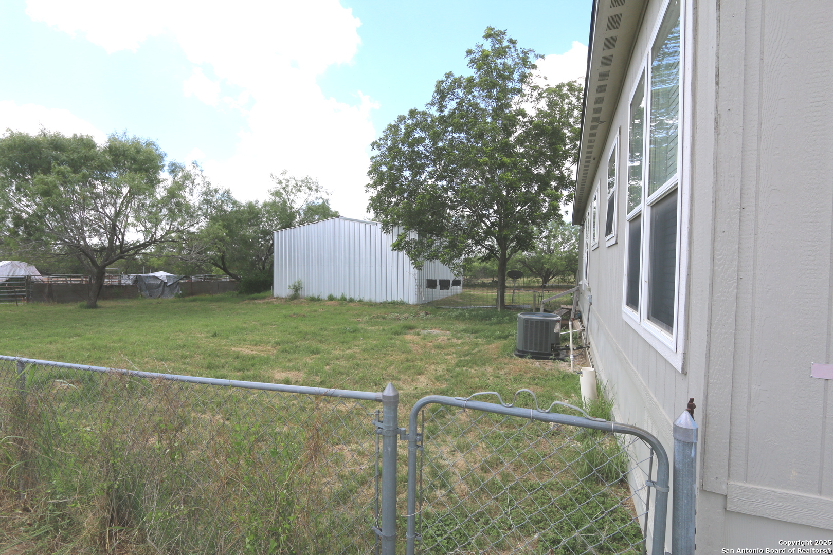 7510 Pittman Road Adkins TX 78101