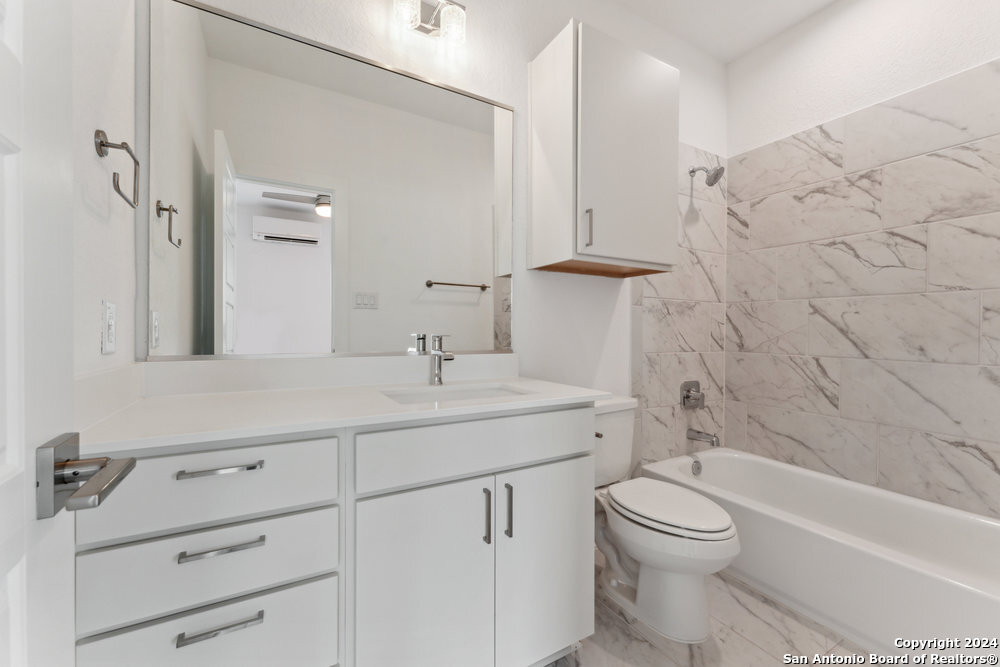 1735 W Gramercy Place #302 San Antonio TX 78201