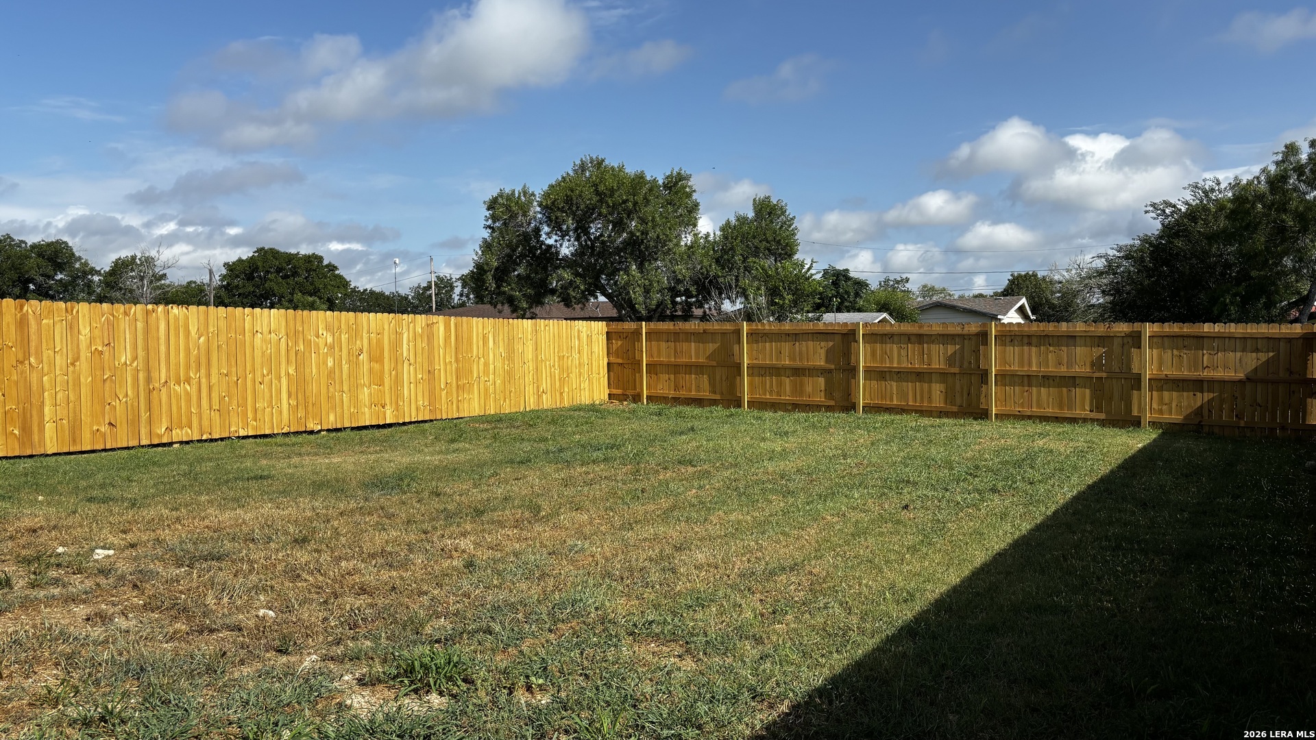 808 E 6th Street Nixon TX 78140