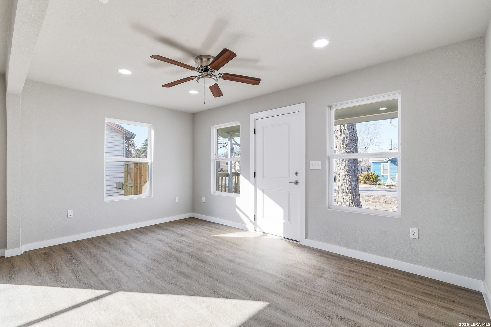 2042 Hicks San Antonio TX 78210