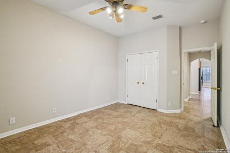 9403 Oakwood San Antonio TX 78254