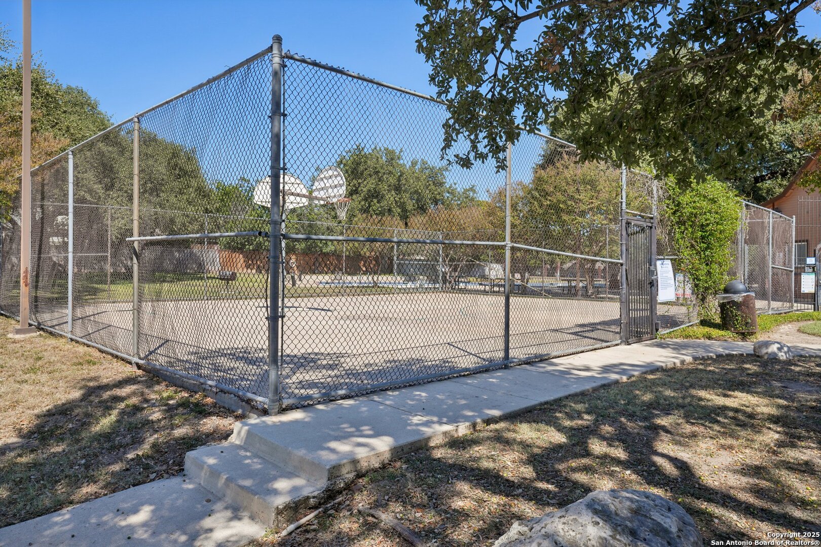 9403 Oakwood San Antonio TX 78254