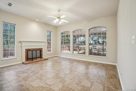 9403 Oakwood San Antonio TX 78254