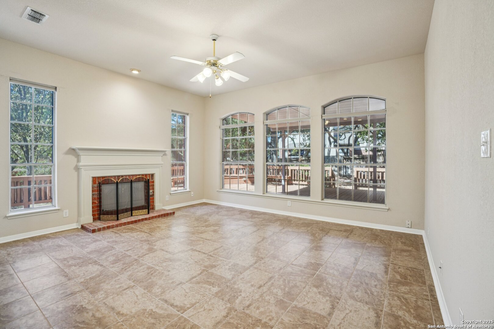 9403 Oakwood San Antonio TX 78254