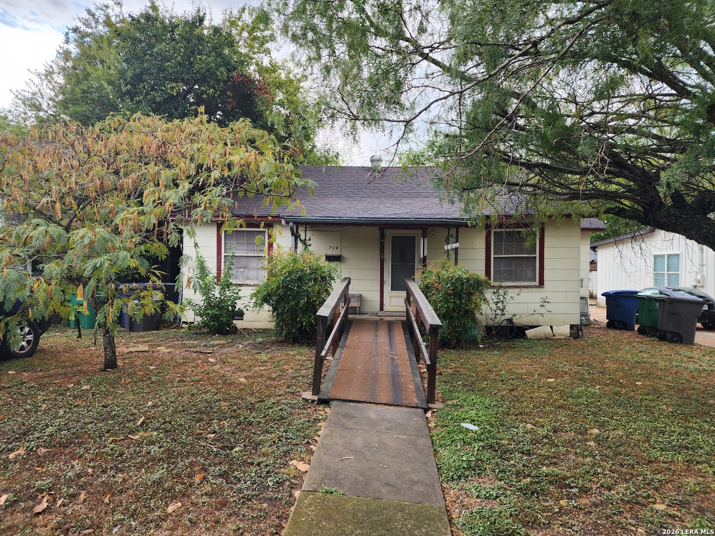 706 W Lullwood San Antonio TX 78212