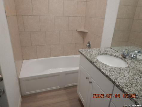 10643 Vinateros Drive Converse TX 78109