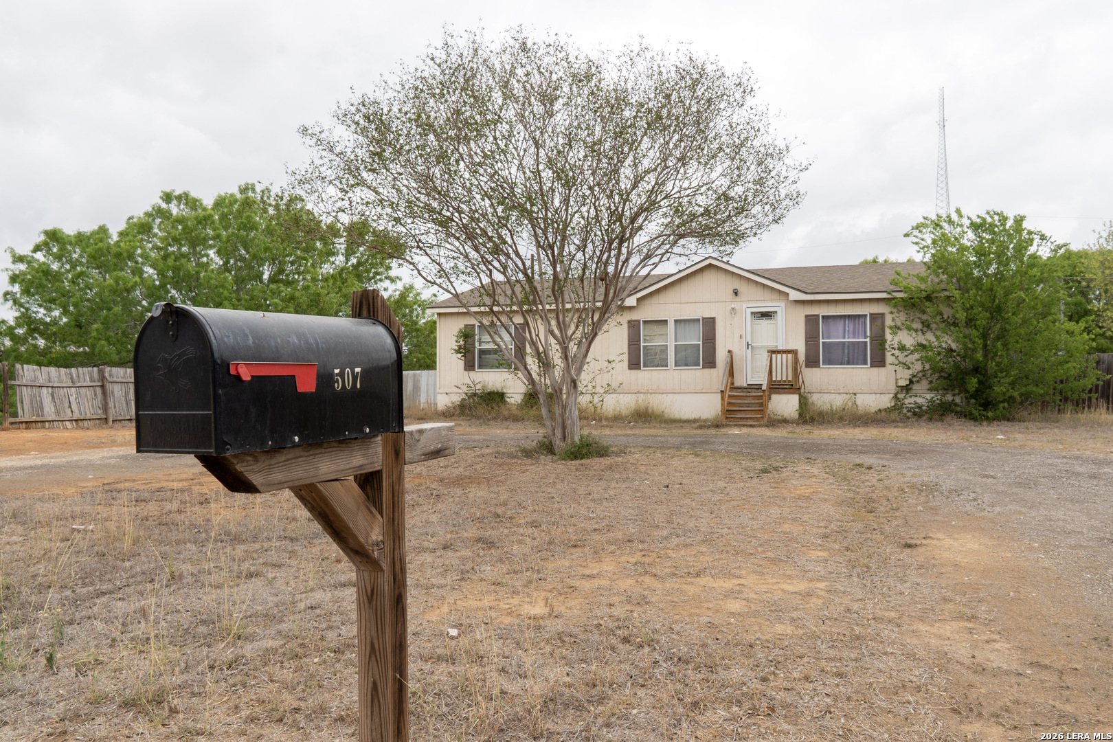 507 Beech Jourdanton TX 78026