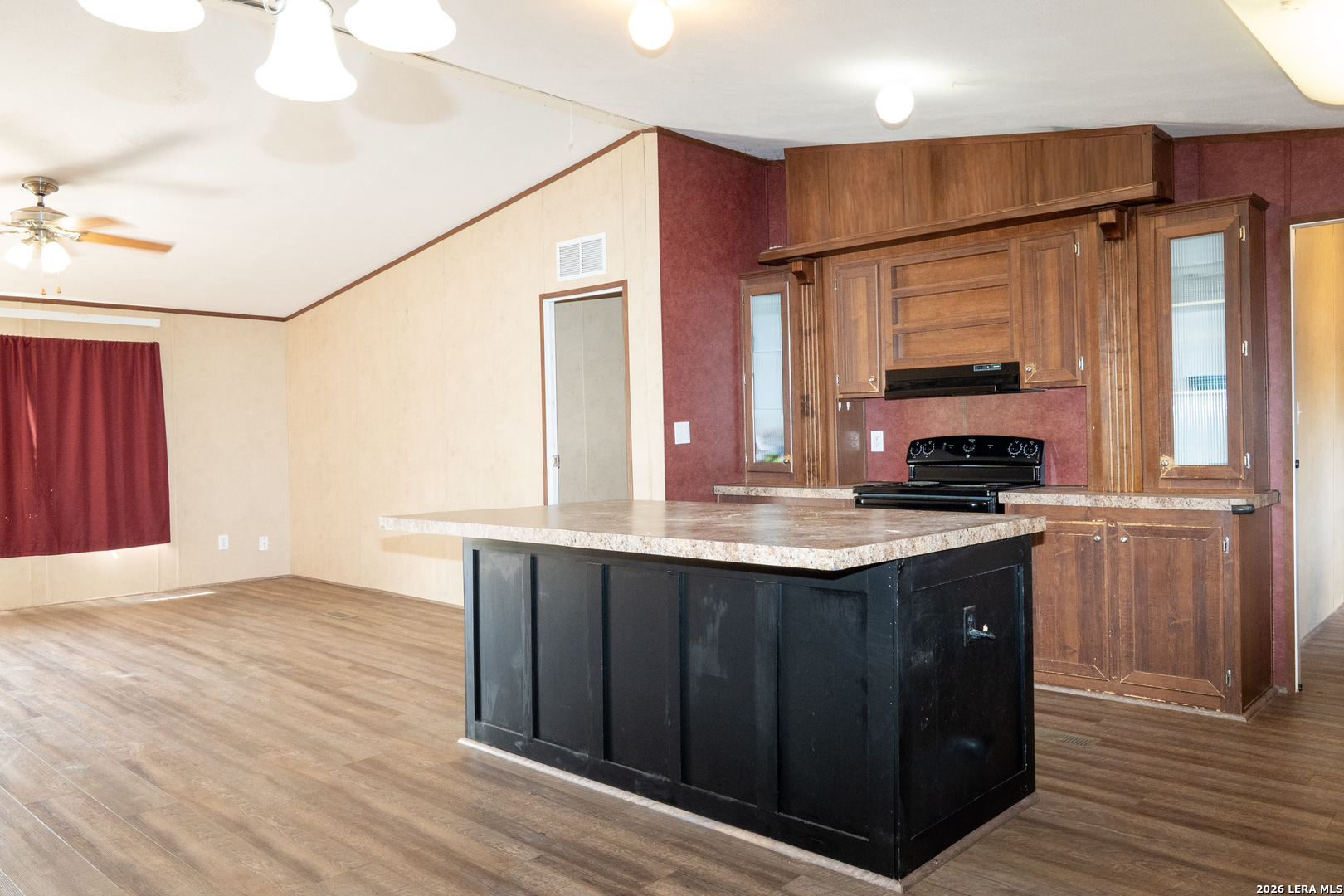 507 Beech Jourdanton TX 78026