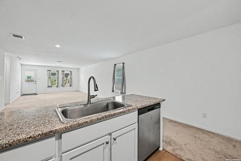 2926 Charpak Drive Converse TX 78109