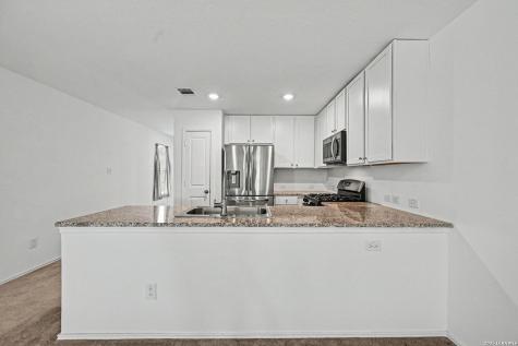 2926 Charpak Drive Converse TX 78109